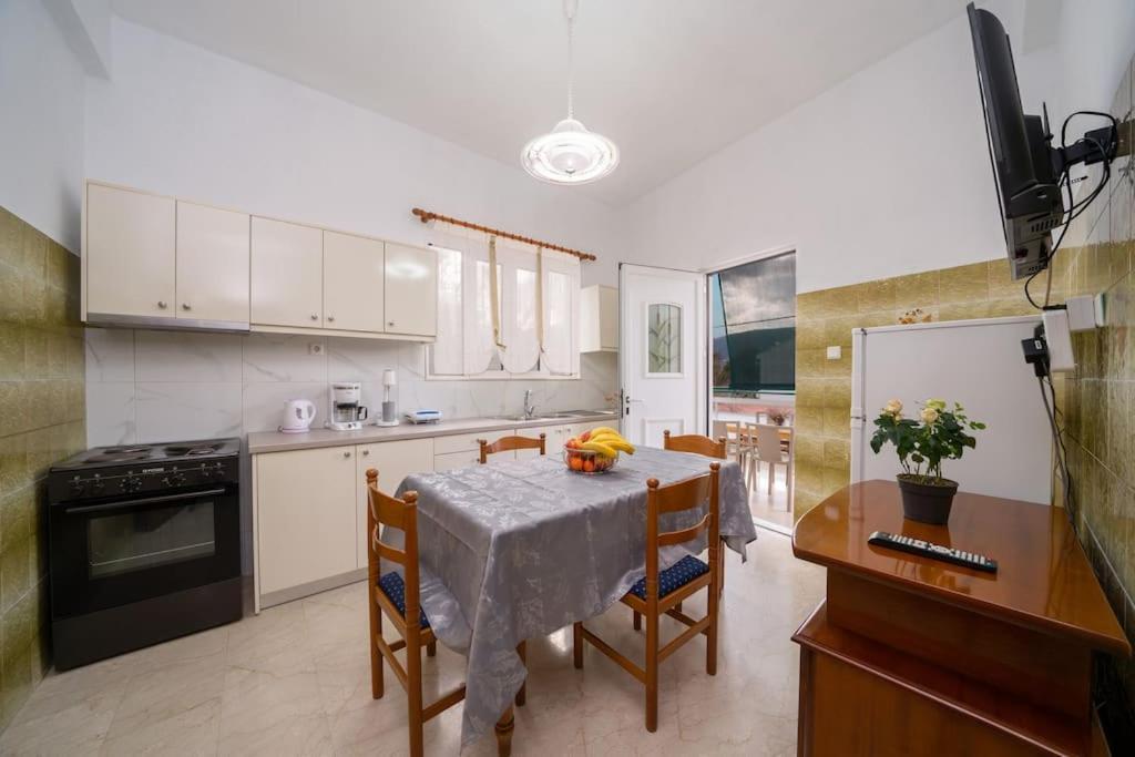 Vasilakis Apartment ซามี ภายนอก รูปภาพ